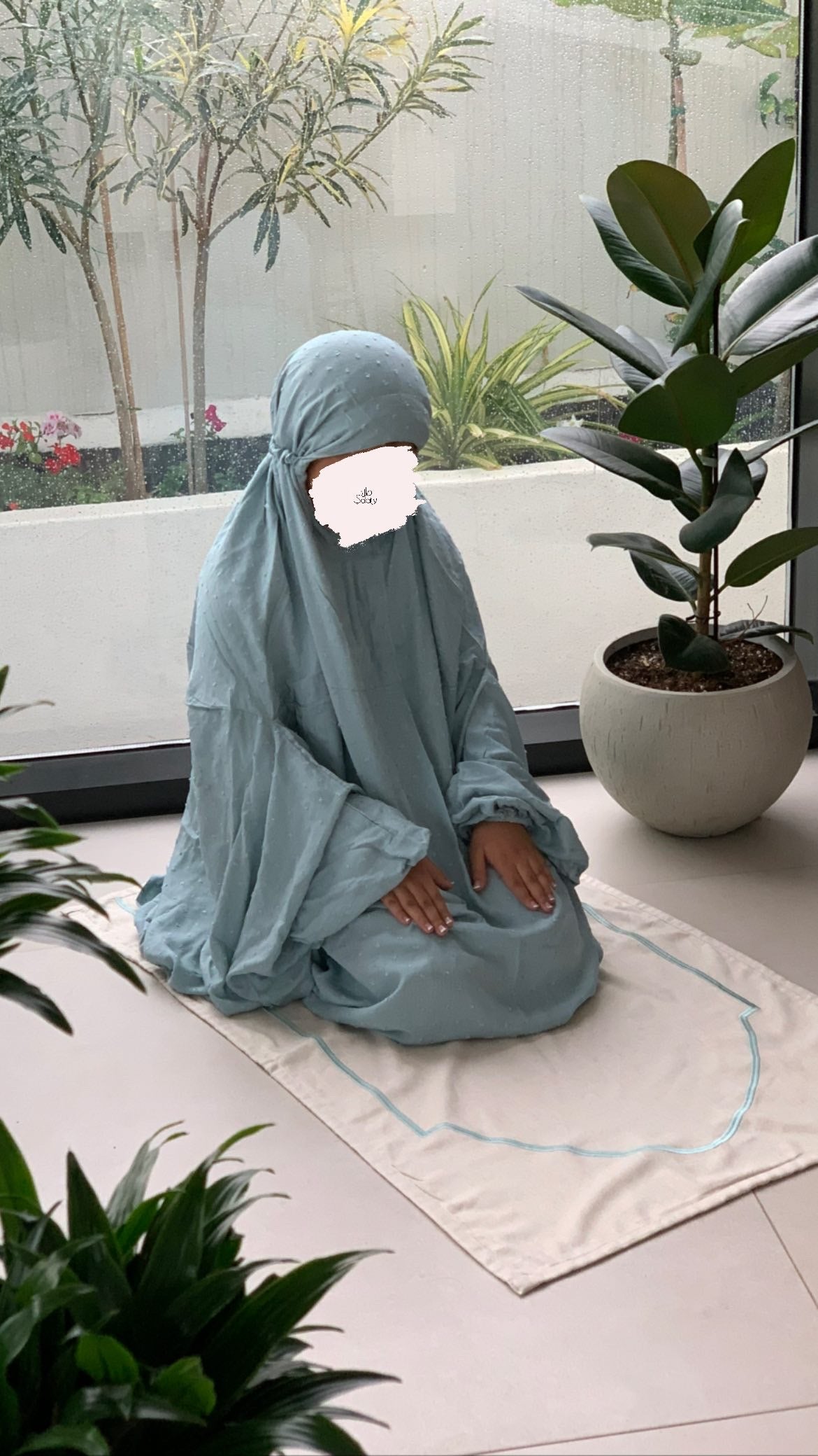 طقم صلاة أخضر خفيف بدون حقيبة